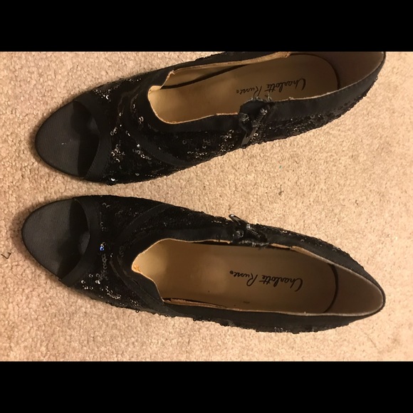 BOGO 1/2 OFF: 3 1/2” black heels with a bling - Picture 5 of 8